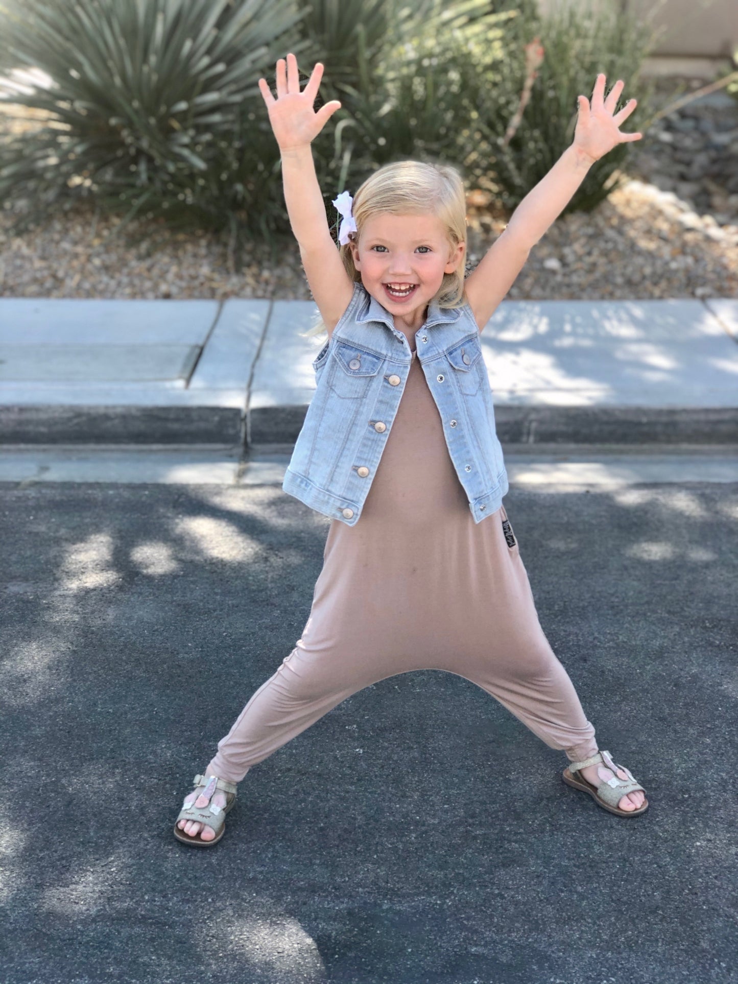 Toddler Momper Romper in Taupe.
